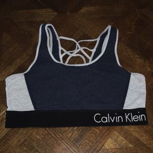 Calvin Klein performance stretch bra. Size XL.